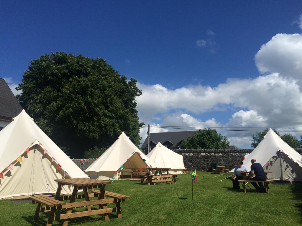 ホテル Cong Glamping エクステリア 写真