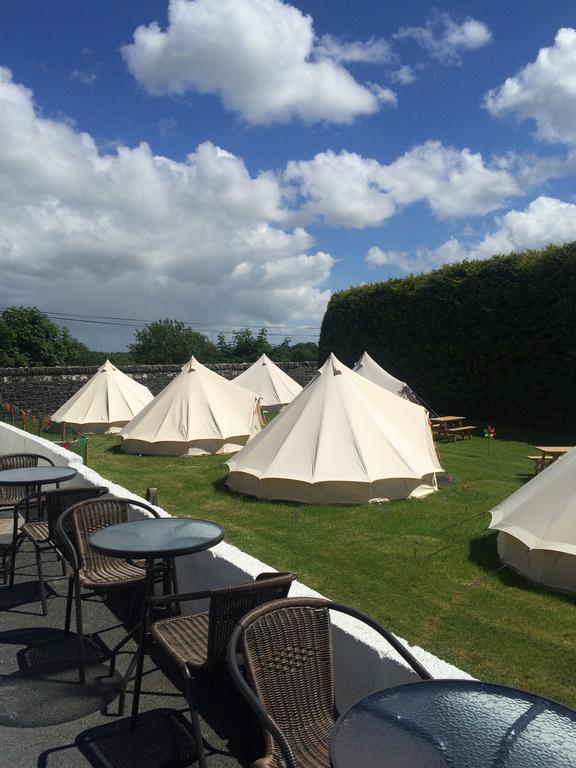 ホテル Cong Glamping エクステリア 写真